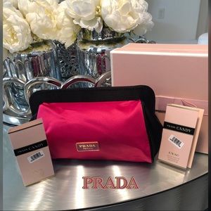 🛍Prada Candy Hot Pink Magnetic closure Clutch🛍